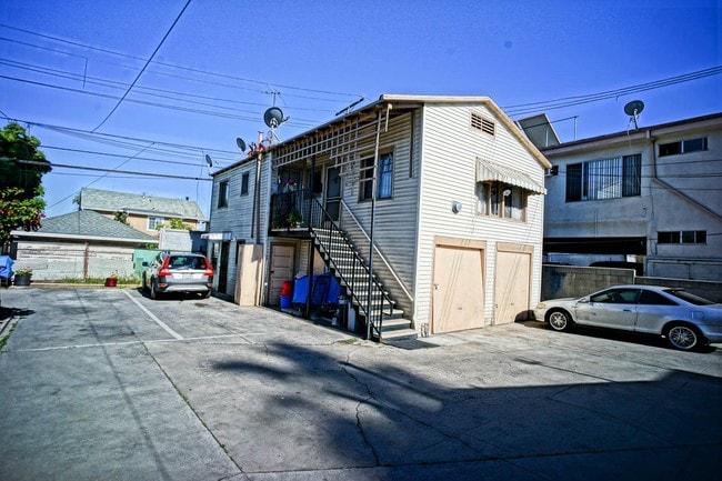 660 N Normandie Ave, Los Angeles, CA 90004 – Closed